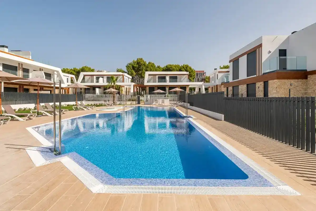 VENTA DE VIVIENDA EN CALA RATJADA